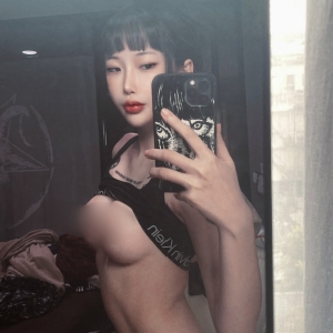 xgina@电玩女神高颜值D罩杯大菠萝[21v+360P/2G]