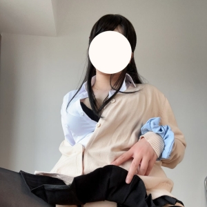 鸽鸽咕咕@我又饿啦w-JK自慰黑丝cosplay[6p+3v/409.4M]